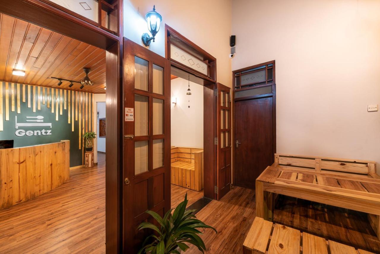 Gentz Residency & Restaurant Hotel โคลอมโบ ภายนอก รูปภาพ