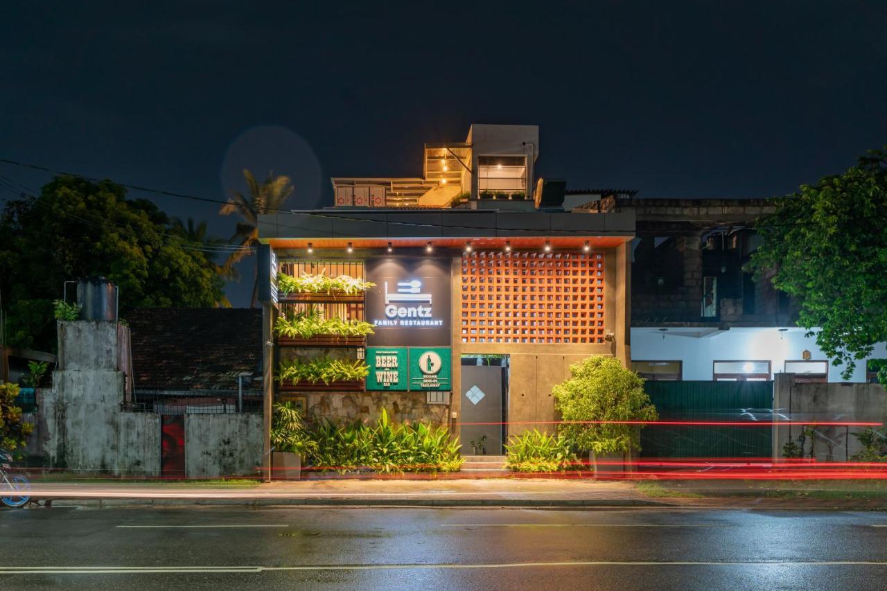 Gentz Residency & Restaurant Hotel โคลอมโบ ภายนอก รูปภาพ